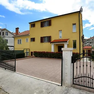  Apartment Ivana - Iva Kroatien
