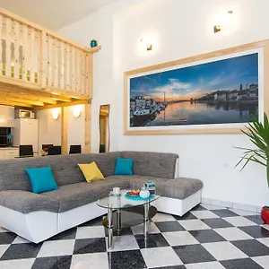  Apartment Storia Kroatien