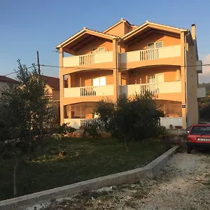  Apartment Mladenka 20m From Marina! Kroatien
